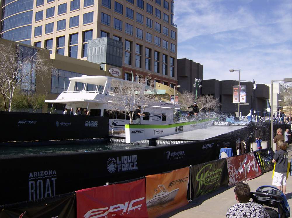 Boat Show 2007 010.jpg