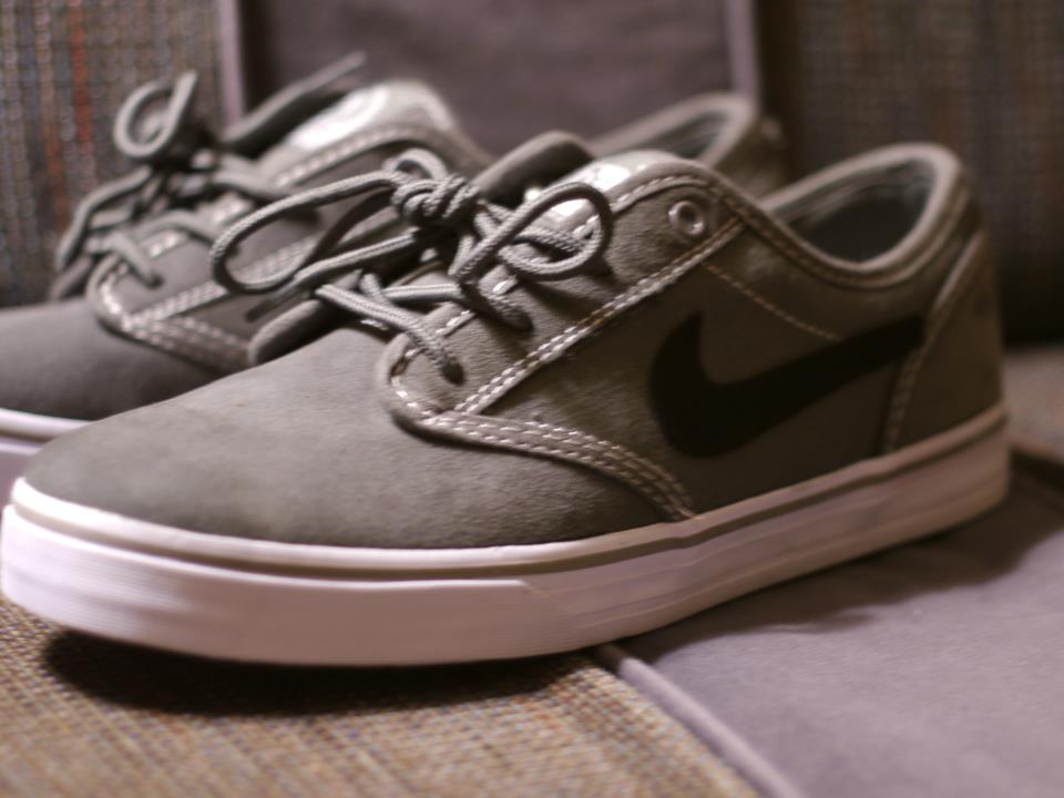 nikes.jpg