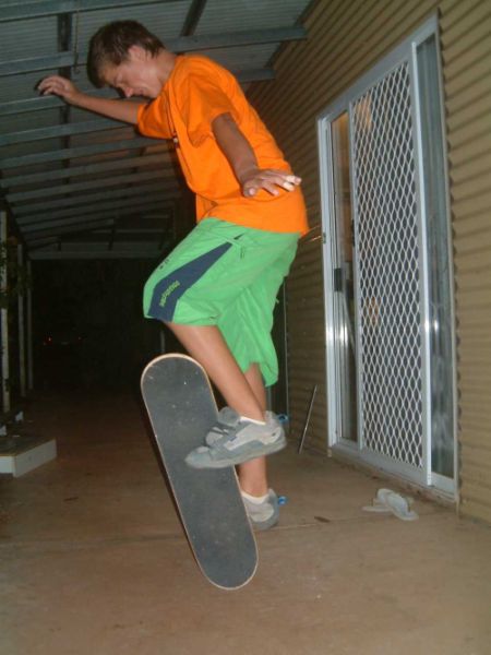 no handed 50-50.jpg