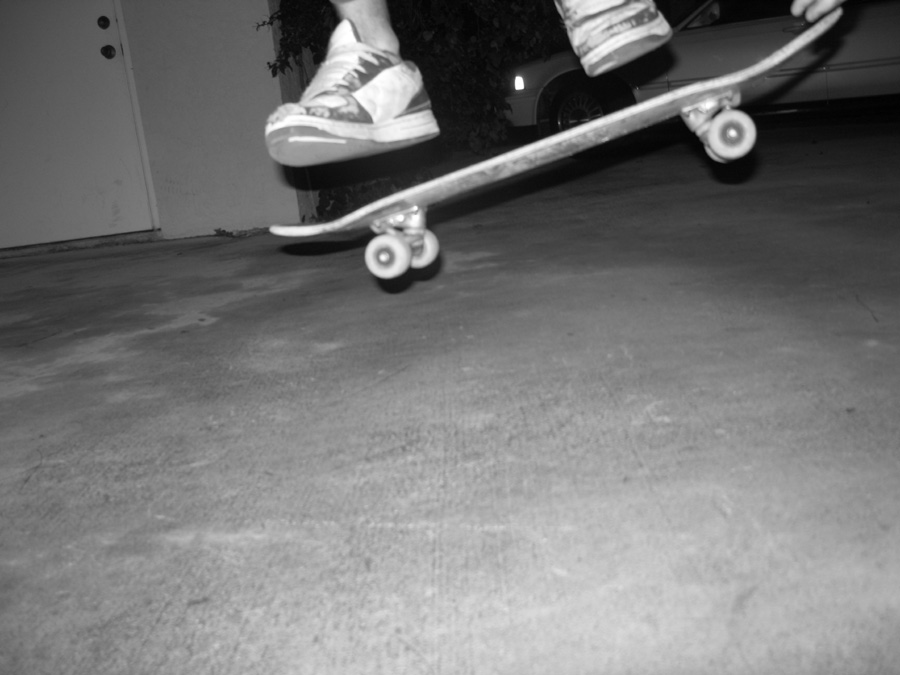 shuv to tailgrabSM.jpg